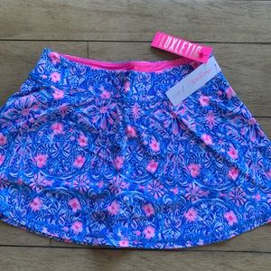 Lilly Pulitzer Aila Skort UPF 50+ Women’s size Medium. Blur Peri / Takin It Easy
